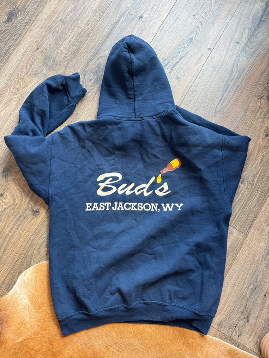 Gildan Other - Bud's East Jackson WY Beer Vintage Navy Sweatshirt Hoodie
